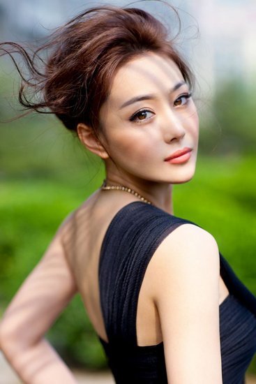 情系雅安群星在行动 李晨张馨予捐款赈灾