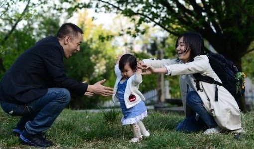 赵子琪被指再孕 网友:明星就可搞特殊生二胎?