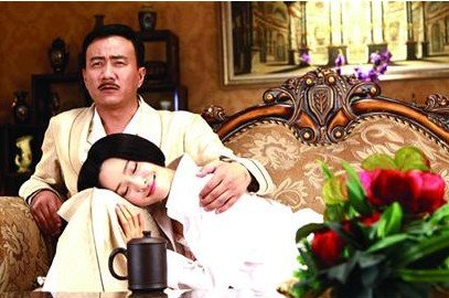 于正谈《像火花像蝴蝶》:有六角恋 比陆贞强